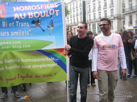 HomoSFèRe était présente à la Nantes Pride 2010 avec le Collectif Homoboulot.